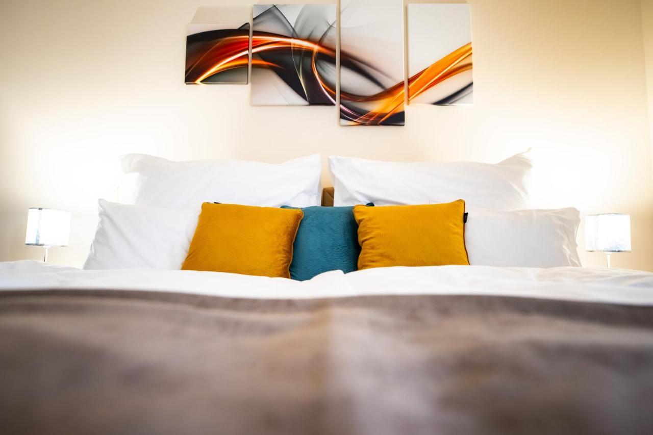 Elixir Panzio Bed & Breakfast Nyírbátor Dış mekan fotoğraf