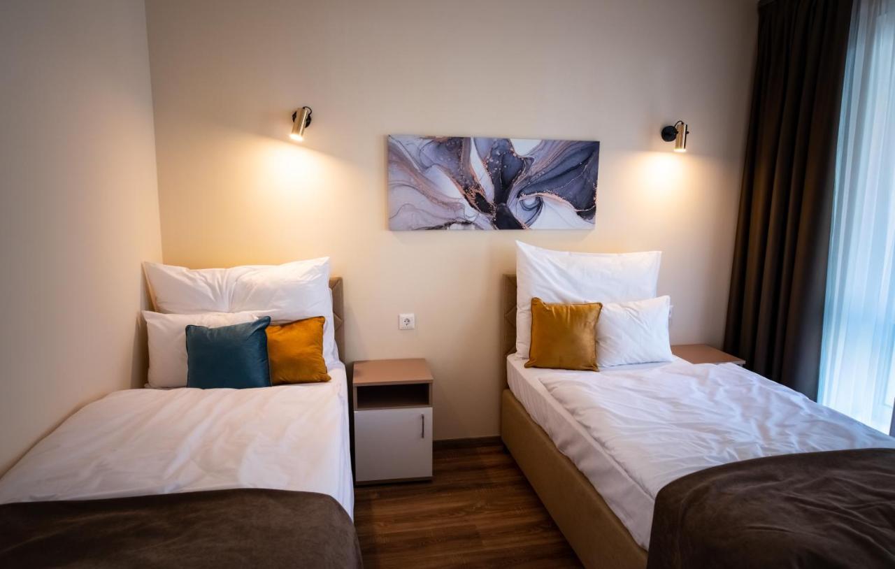 Elixir Panzio Bed & Breakfast Nyírbátor Dış mekan fotoğraf