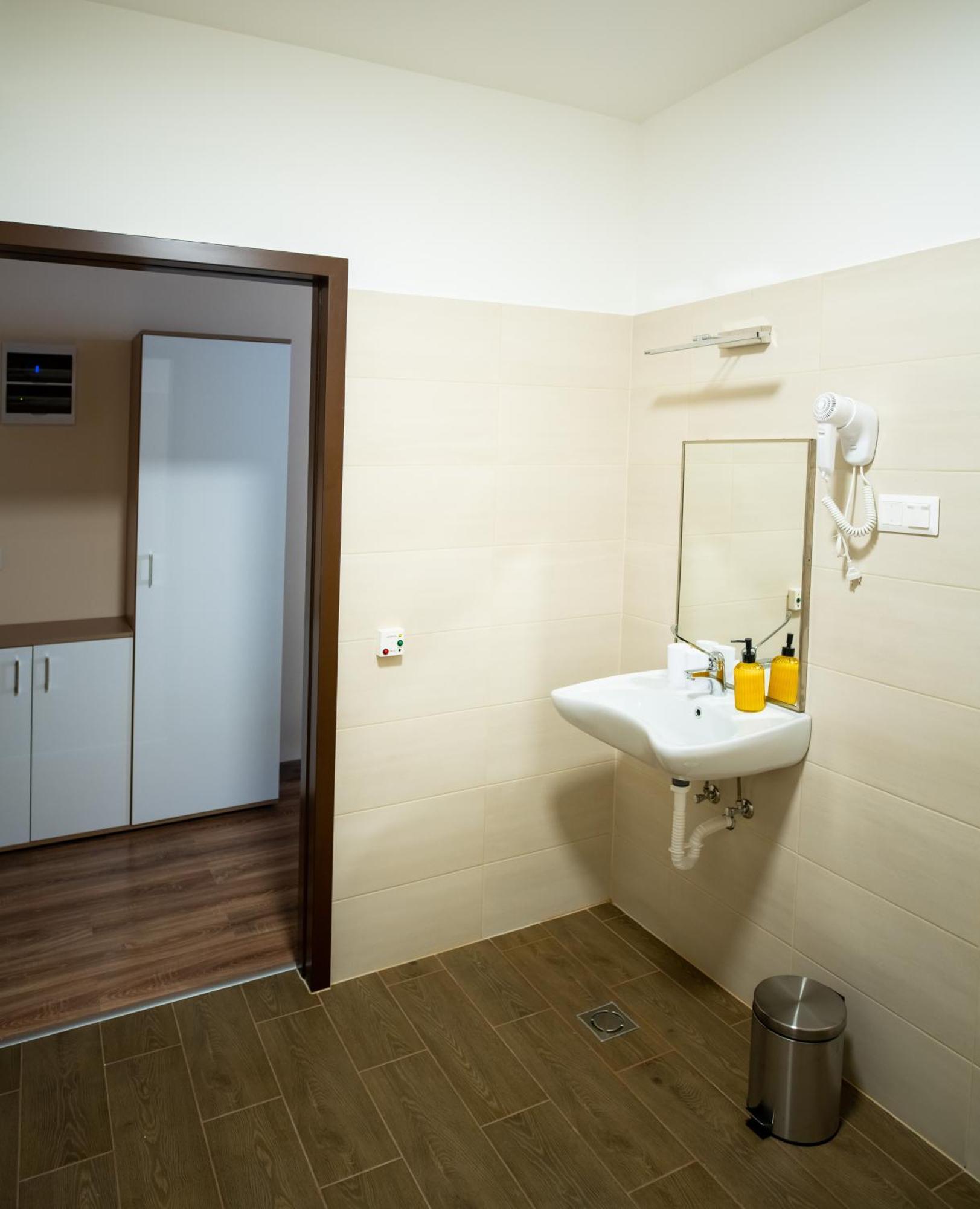 Elixir Panzio Bed & Breakfast Nyírbátor Dış mekan fotoğraf